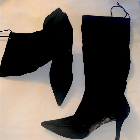 Shose - Picture 1 of 1